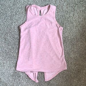 Light pink/coral tank top.
